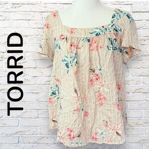 Torrid Women's Floral Beige Top Size 0 - 10-12